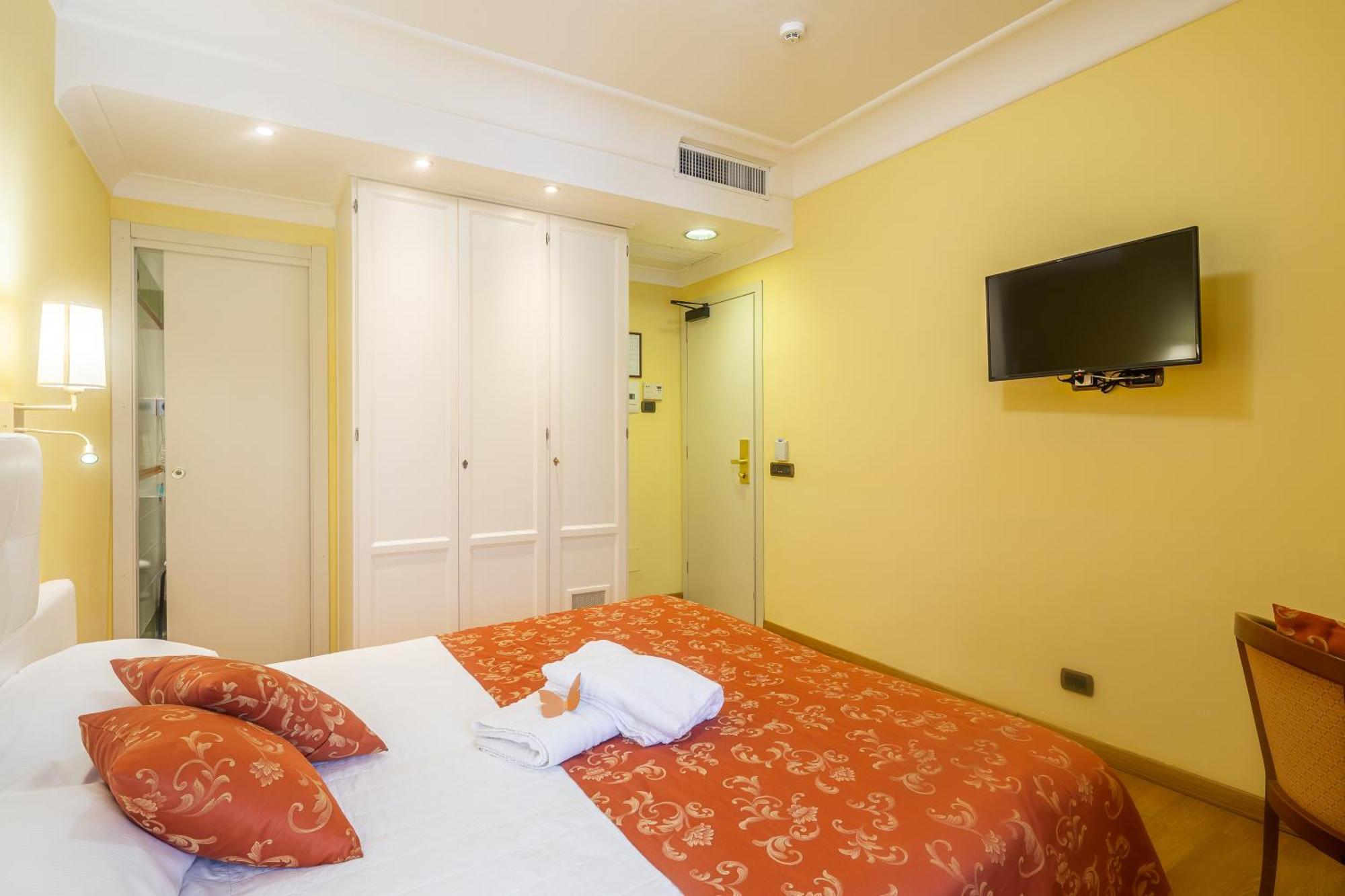 Hotel Castel Gandolfo 4*